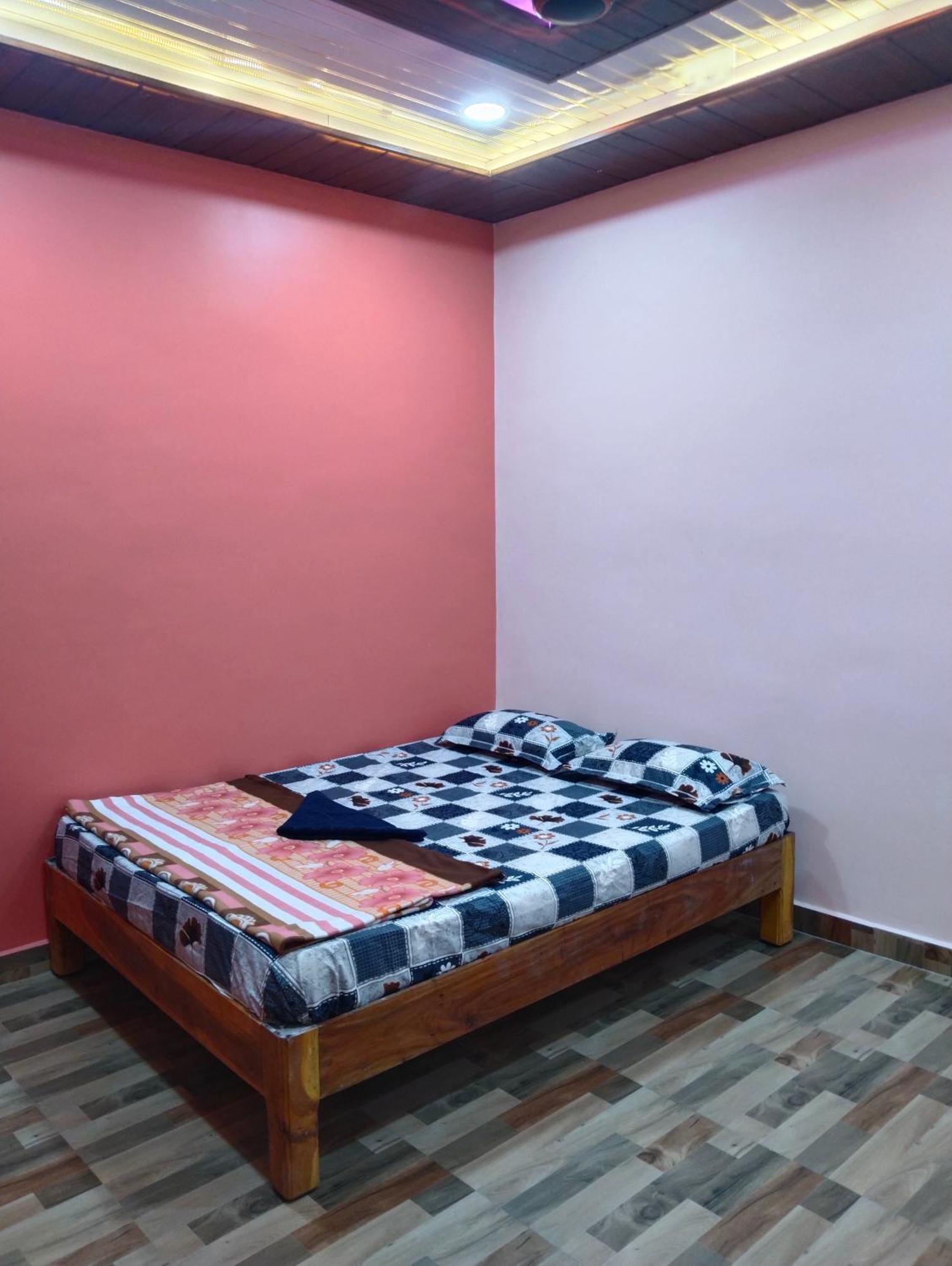 Funky Monkey Home Stay Hampi Exterior foto