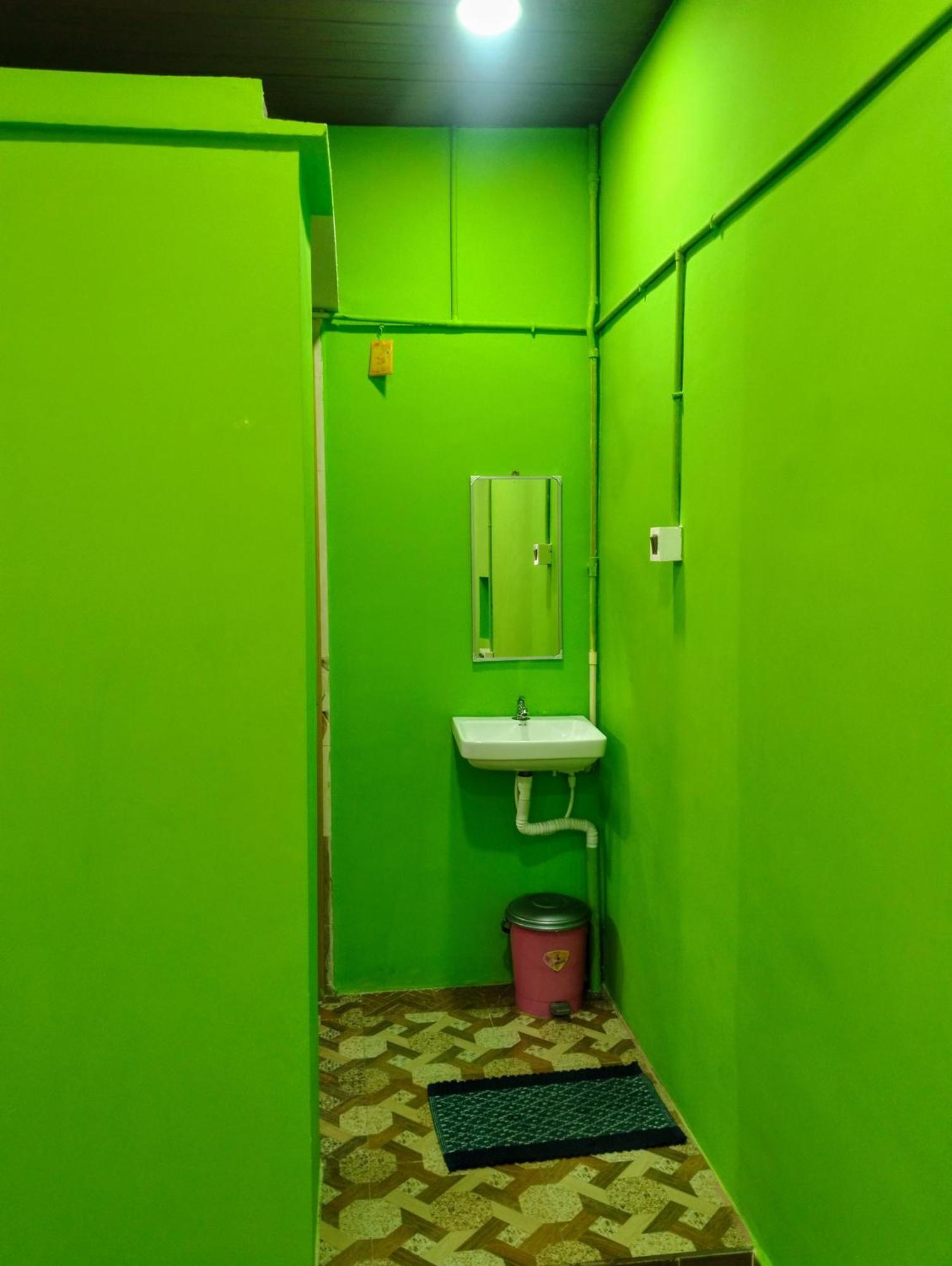 Funky Monkey Home Stay Hampi Exterior foto