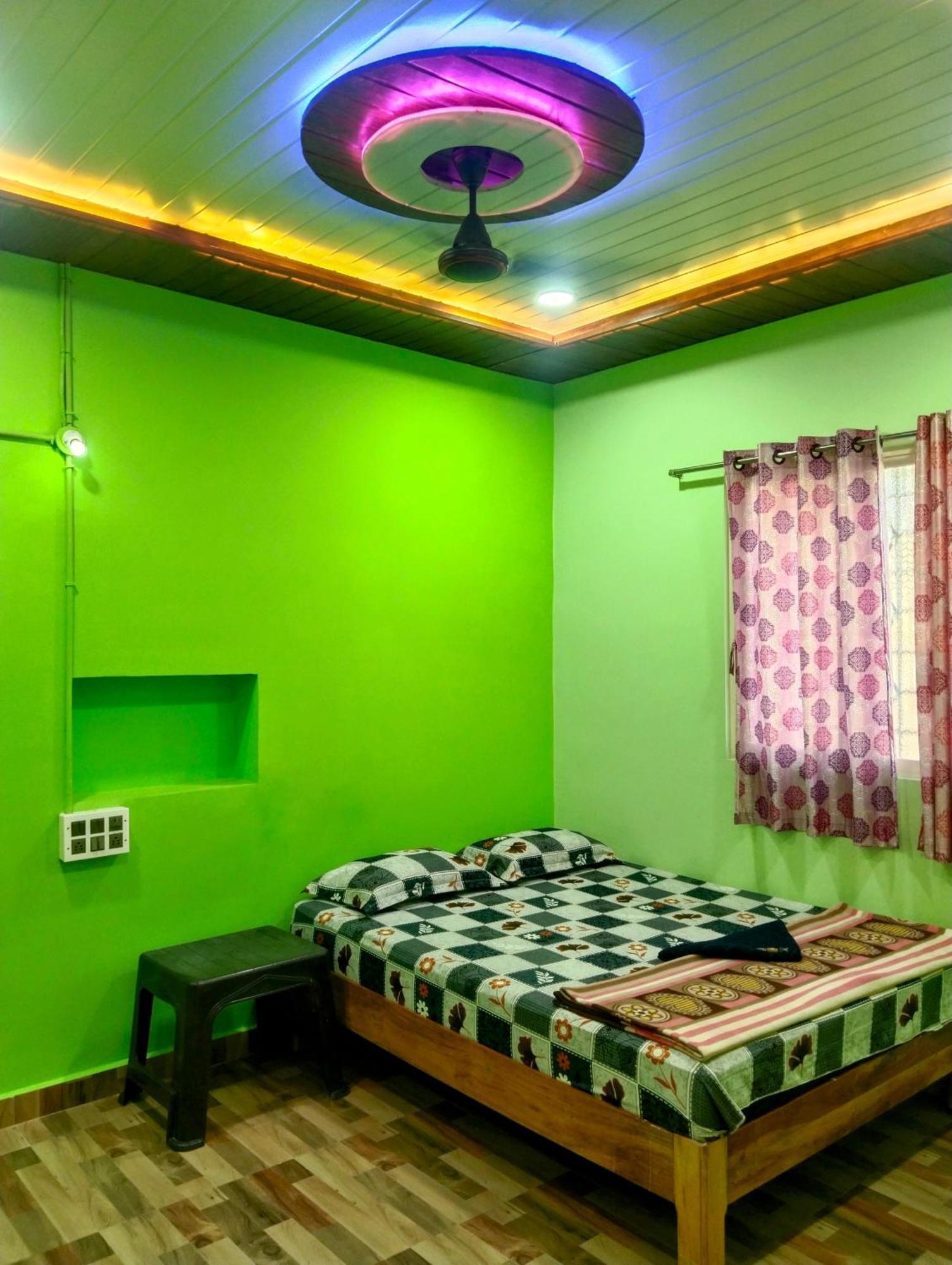 Funky Monkey Home Stay Hampi Exterior foto